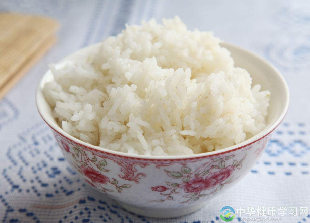 剩米饭不利养生？蛋白质破坏、细菌污染？还有什么坏处？