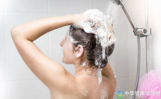 多久洗一次头最健康、不伤发？