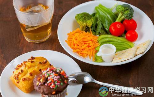 你还在嫌早餐麻烦，小心不吃早餐4种麻烦找上你
