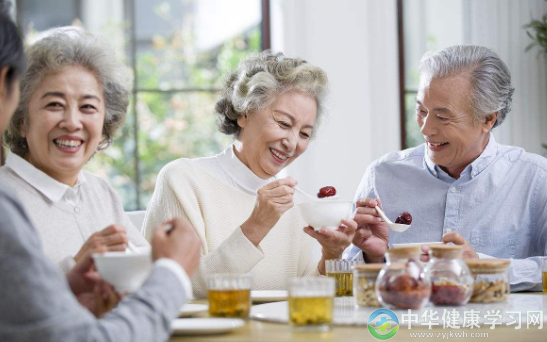 老年人养生饮食并不难 记住这几点就行了！